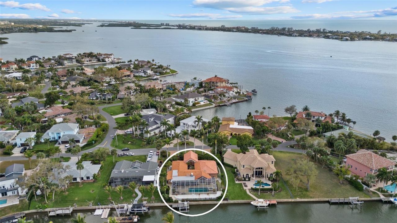 1749 Sandalwood Drive, Sarasota, FL 34231 Photo
