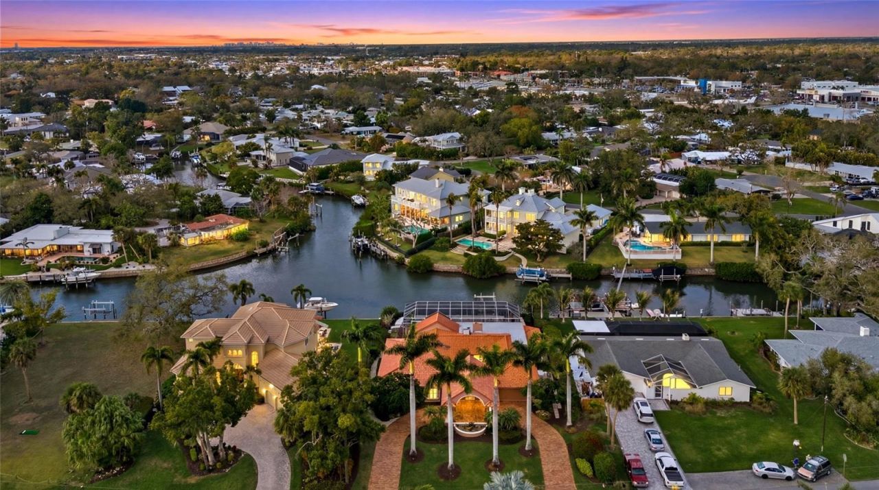 1749 Sandalwood Drive, Sarasota, FL 34231 Photo