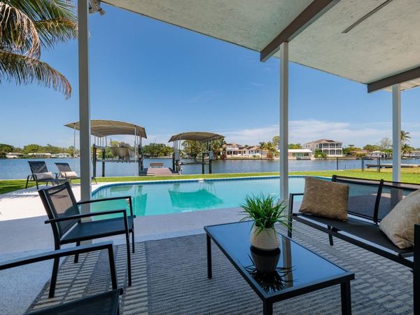 263 87TH AVENUE N, ST PETERSBURG, FL 33702