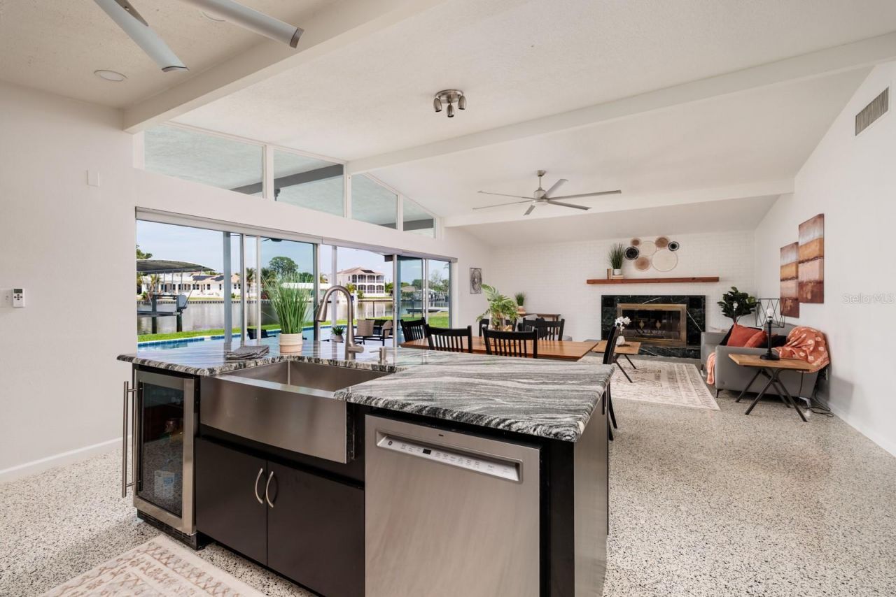 263 87th Avenue N, Saint Petersburg, FL 33702 Photo