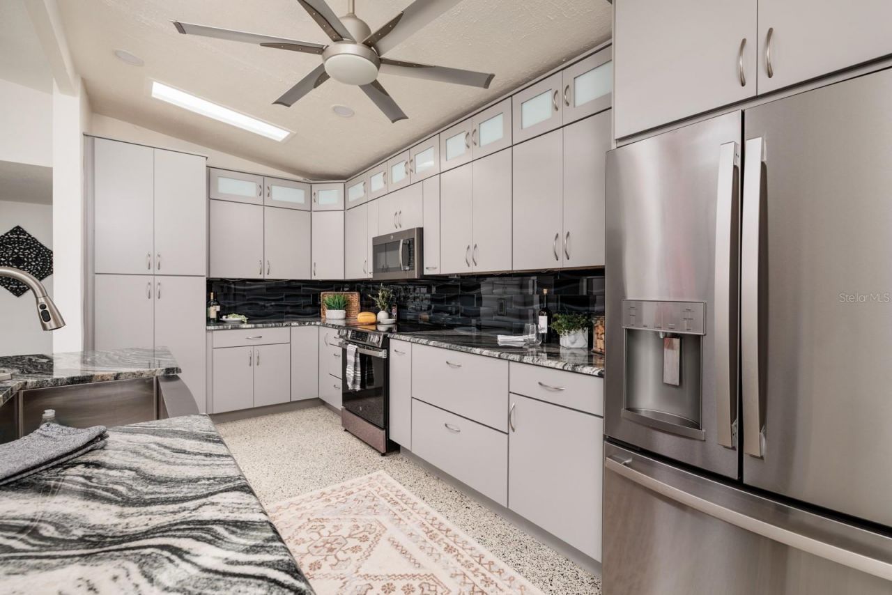 263 87th Avenue N, Saint Petersburg, FL 33702 Photo