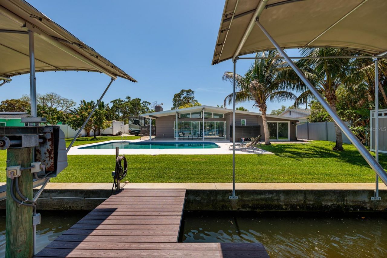 263 87th Avenue N, Saint Petersburg, FL 33702 Photo