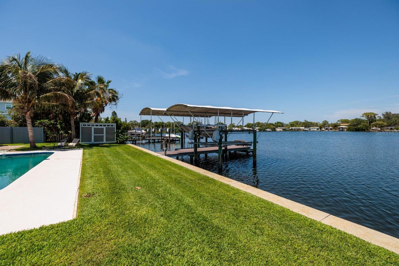 263 87th Avenue N, Saint Petersburg, FL 33702 Photo