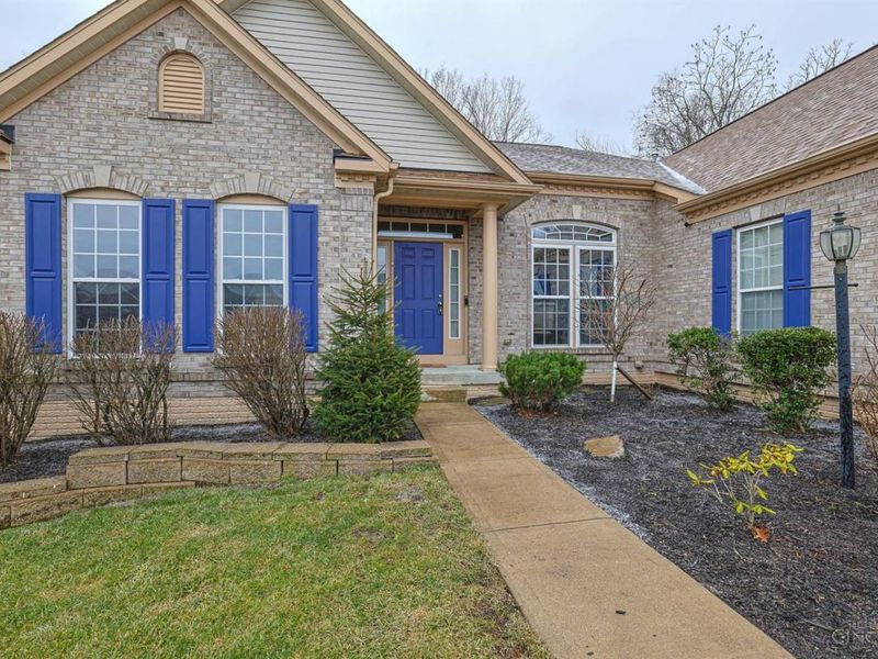 6793 Jennifer Lynn Drive, Cincinnati, OH 45248 Photo 2