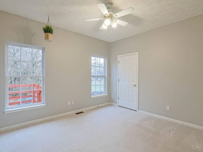 6793 Jennifer Lynn Drive, Cincinnati, OH 45248 Photo 24