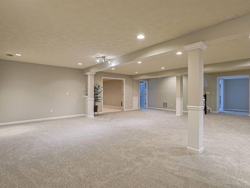 6793 Jennifer Lynn Drive, Cincinnati, OH 45248 Photo 30