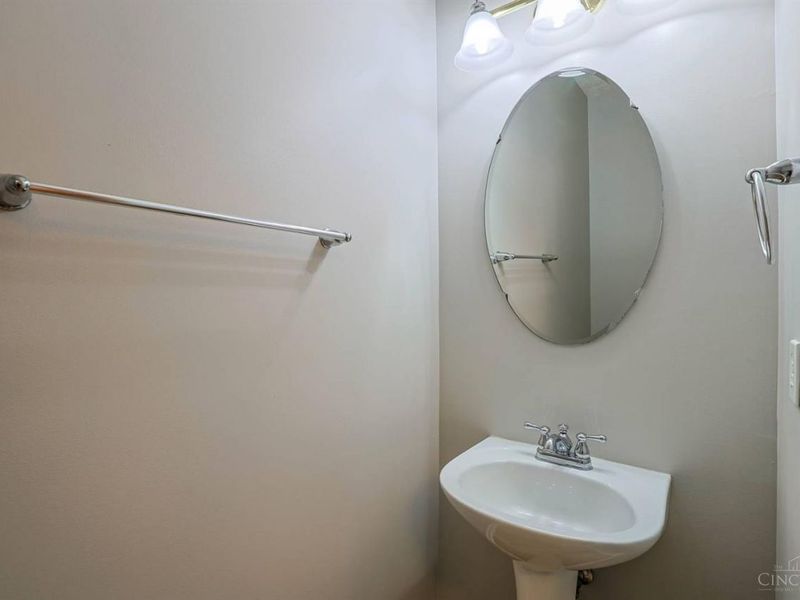 6793 Jennifer Lynn Drive, Cincinnati, OH 45248 Photo 36