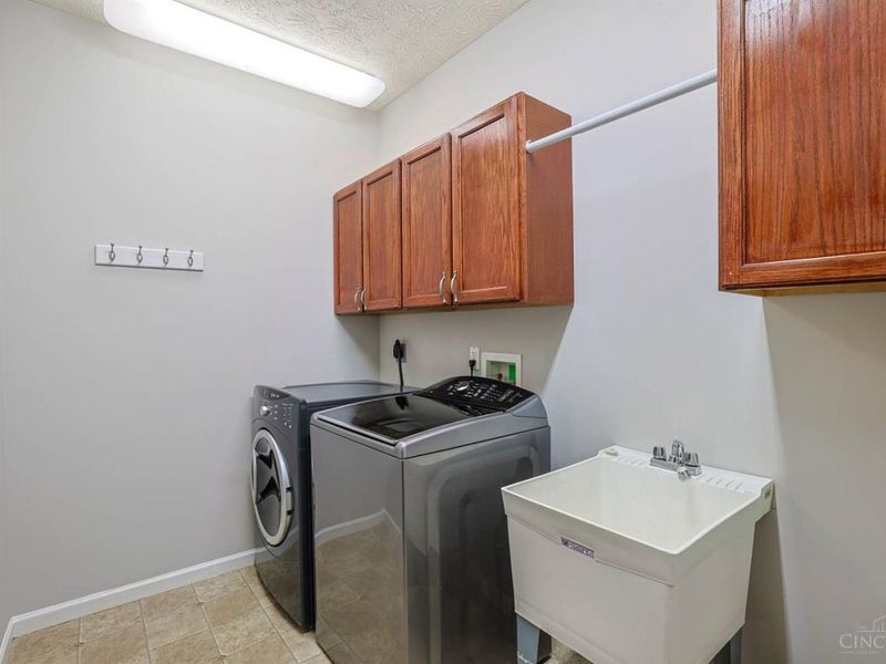 6793 Jennifer Lynn Drive, Cincinnati, OH 45248 Photo 39