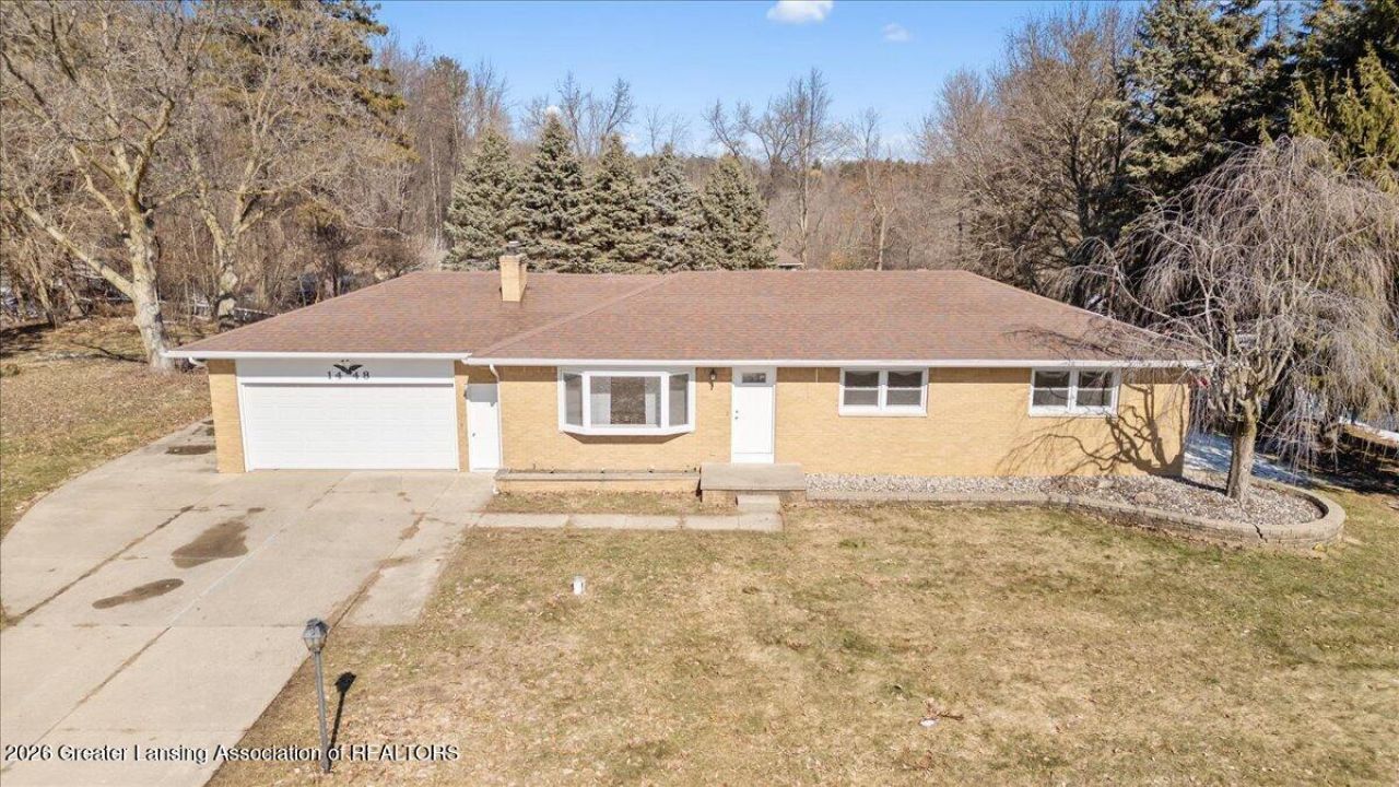 1448 Primrose Lane, Dewitt, MI 48820 Main Photo