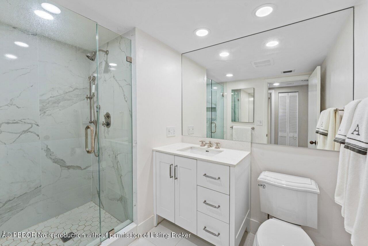 529 S Flagler Drive, Unit 8G, West Palm Beach, FL 33401 Photo