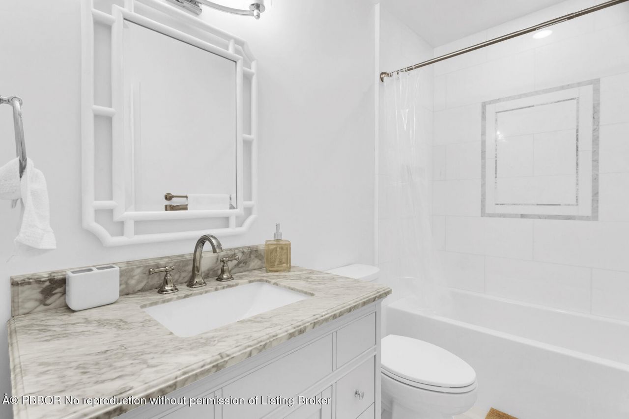 211 Miraflores Drive, Palm Beach, FL 33480 Photo