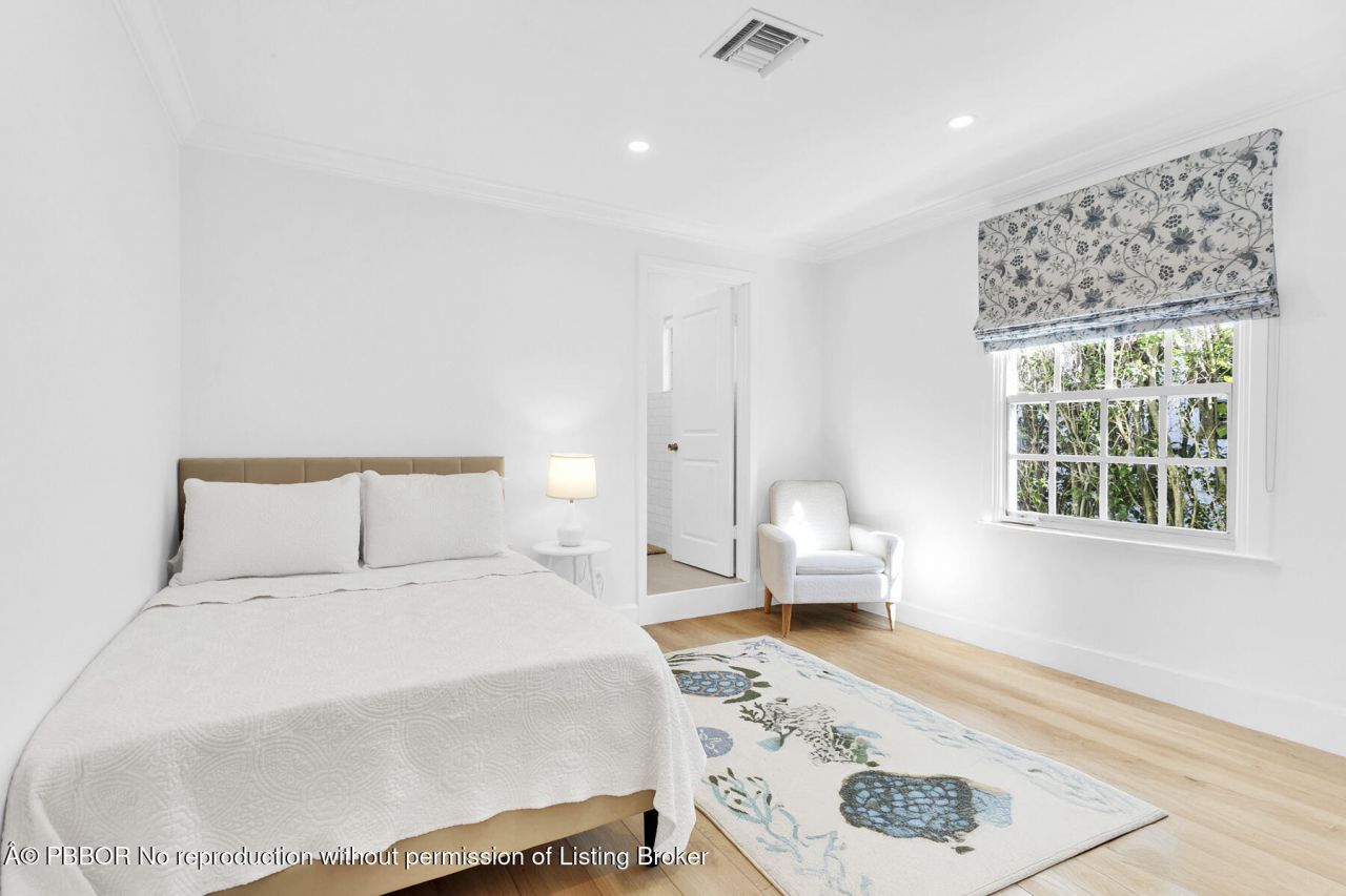 211 Miraflores Drive, Palm Beach, FL 33480 Photo