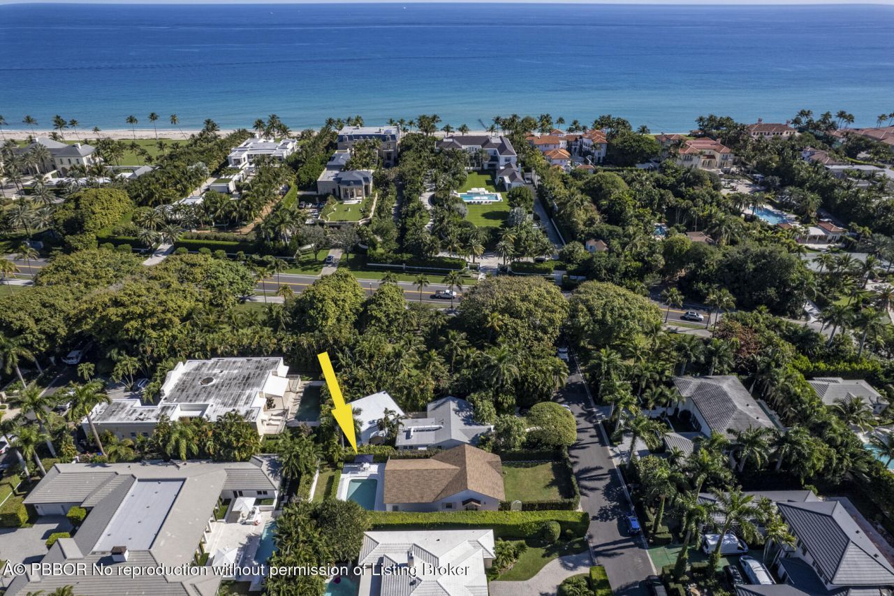 211 Miraflores Drive, Palm Beach, FL 33480 Photo