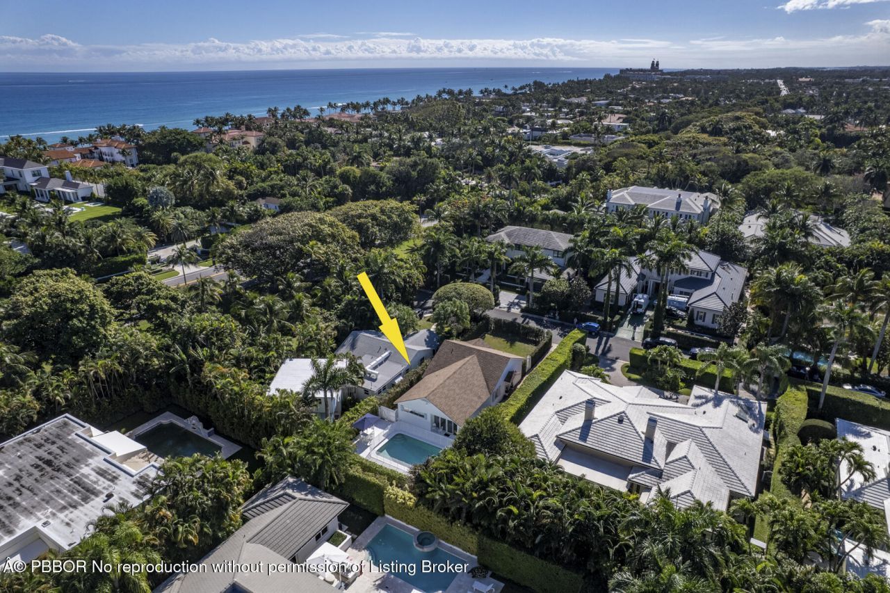 211 Miraflores Drive, Palm Beach, FL 33480 Photo