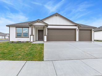 1607 Castlewood Ct Grandview, WA 98930