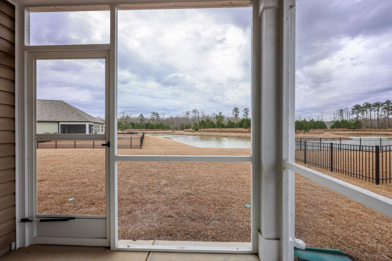 206 Carver Willow Dr. Photo 23