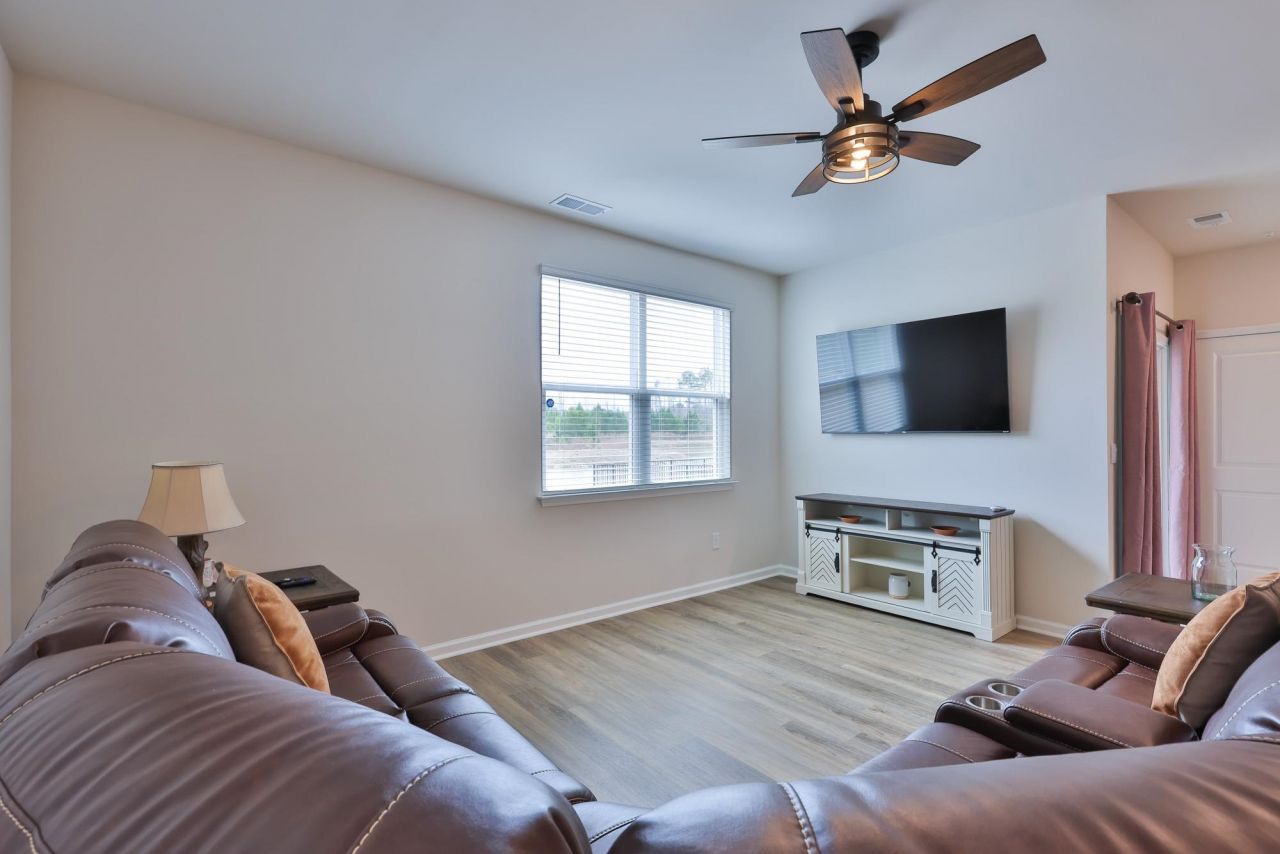 206 Carver Willow Dr. Photo 4