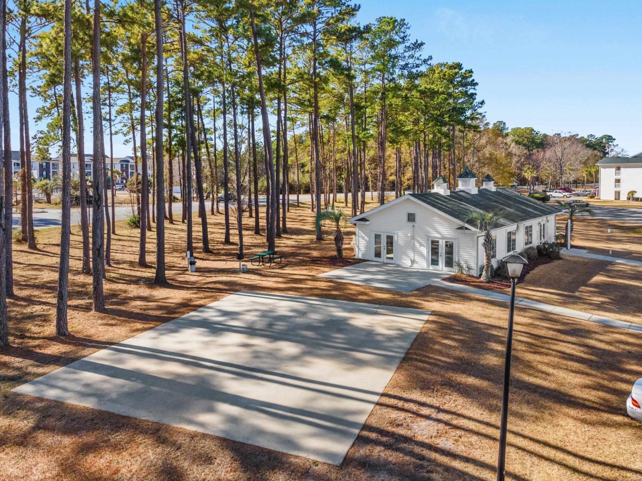 560 White River Dr. Photo 31