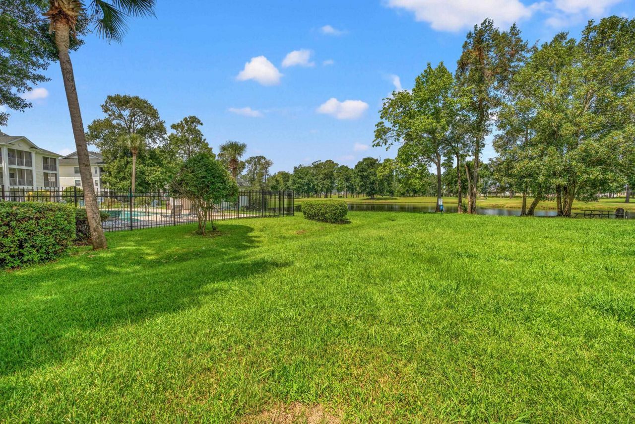 560 White River Dr. Photo 36