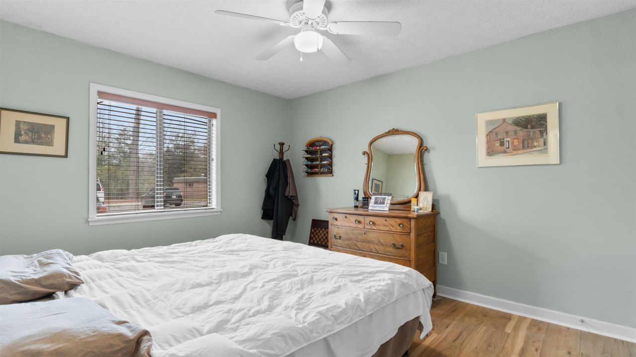 615 Carter Ln.  Photo 10