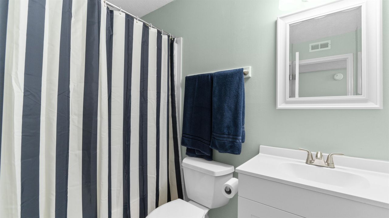 615 Carter Ln.  Photo 9