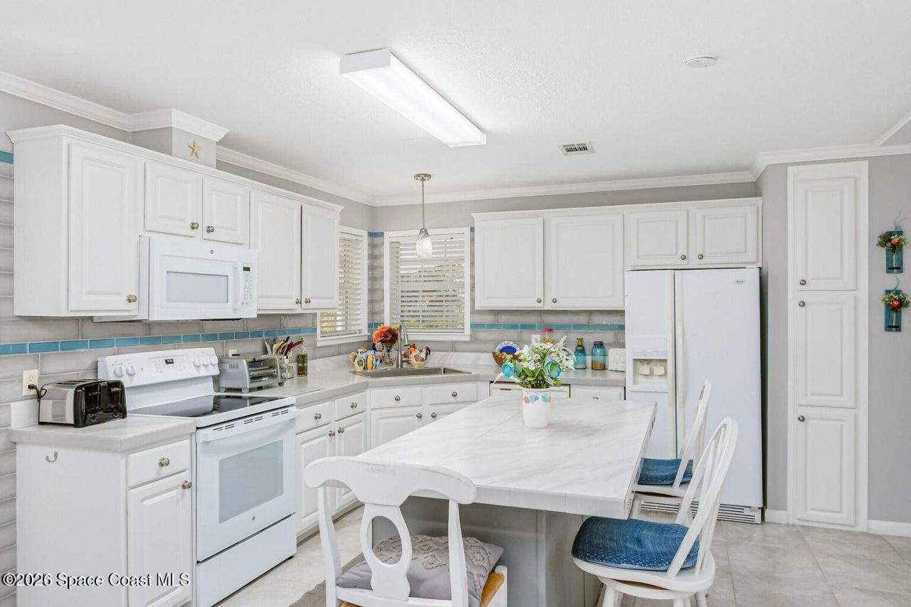 810 Wren Circle, Barefoot Bay, FL 32976 Photo