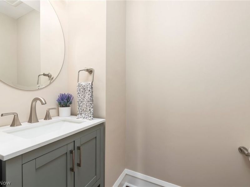 1472 Belle Avenue, Lakewood, OH 44107 Photo 22