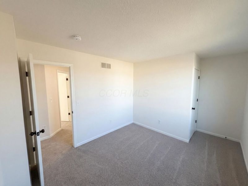 675 Scioto Meadows Boulevard , Grove City, OH 43123 Photo 11