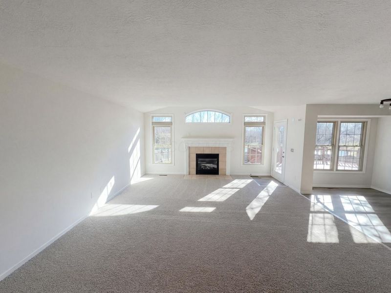 675 Scioto Meadows Boulevard , Grove City, OH 43123 Photo 3