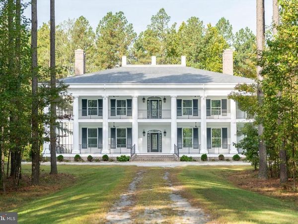 7622 FARMVILLE ROAD , FARMVILLE, VA 23901