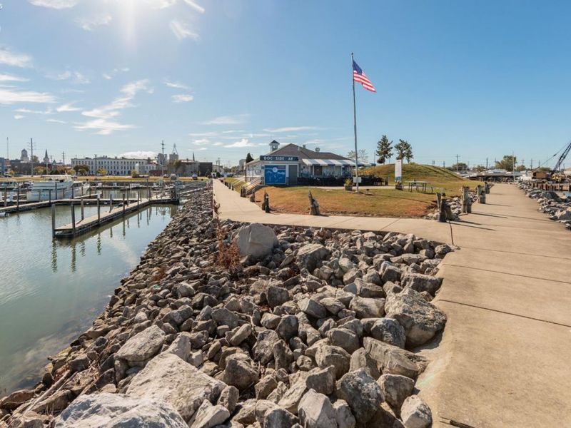 415 W Water Street, Sandusky, OH 44870 Photo 47