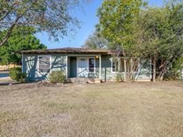 201 N Normandale Street, White Settlement, TX 76108