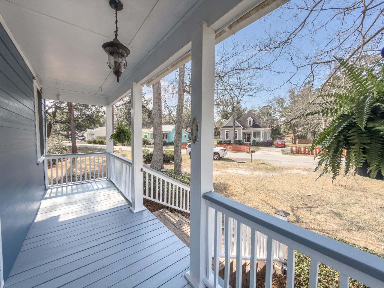 209 S Hampton Street Photo 19