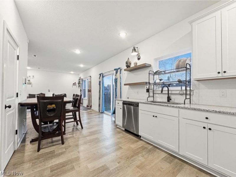 524 Auld Farm Circle, Akron, OH 44320 Photo 16