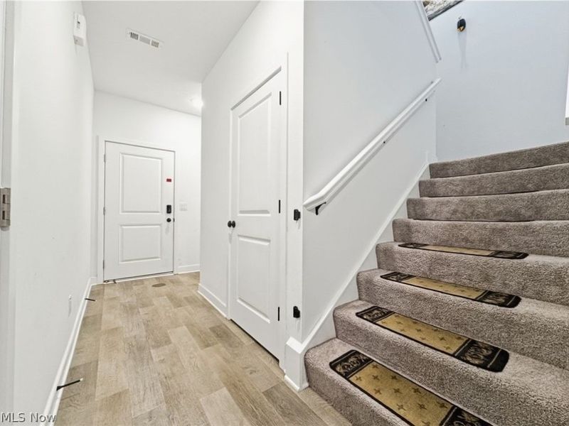 524 Auld Farm Circle, Akron, OH 44320 Photo 17