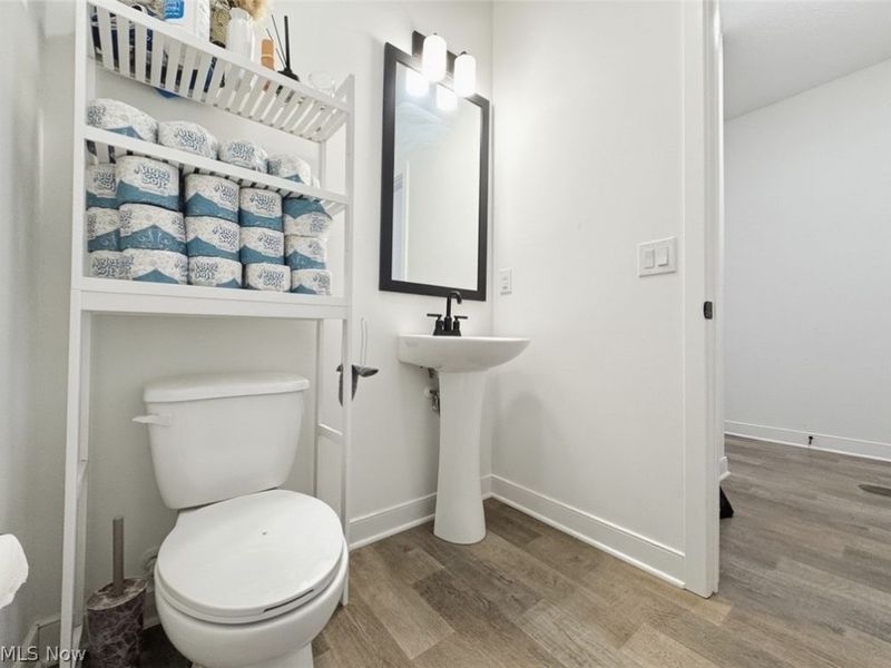 524 Auld Farm Circle, Akron, OH 44320 Photo 18