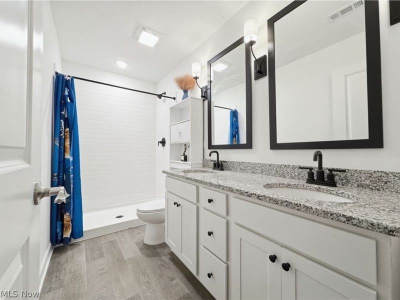 524 Auld Farm Circle, Akron, OH 44320 Photo 26