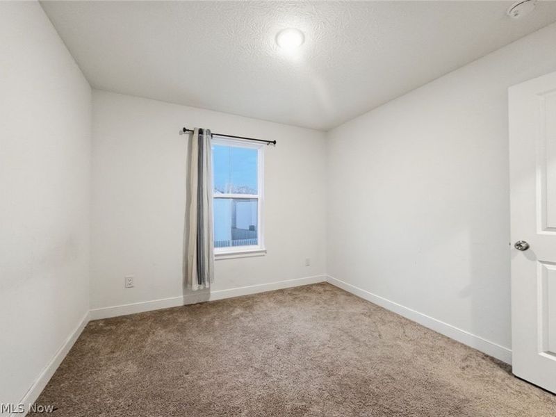 524 Auld Farm Circle, Akron, OH 44320 Photo 33