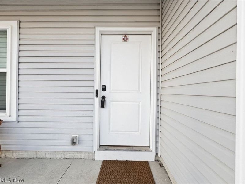 524 Auld Farm Circle, Akron, OH 44320 Photo 5