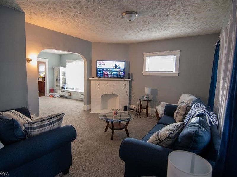 9904 Parkgate Avenue, Cleveland, OH 44108 Photo 3