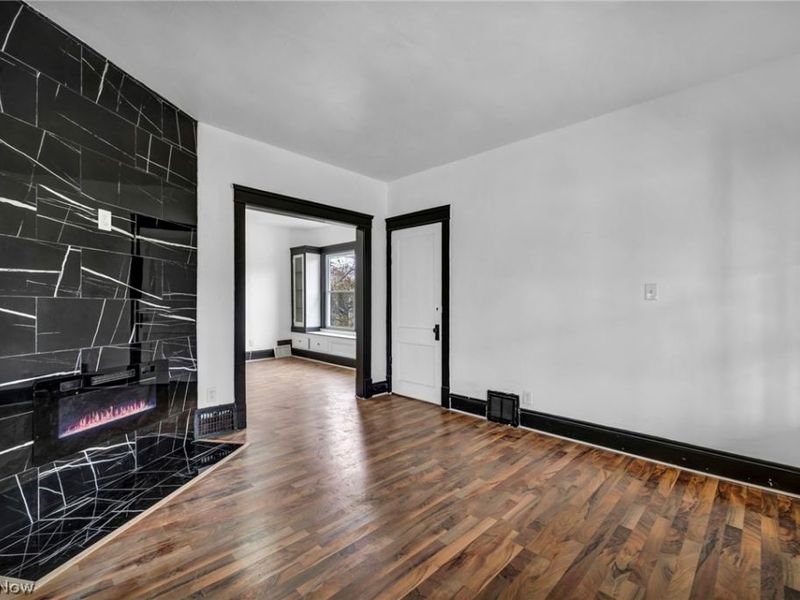 12001 Oakview Avenue, Unit UP, Cleveland, OH 44108 Photo 3