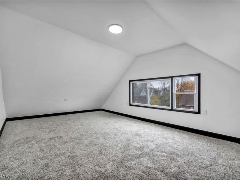 12001 Oakview Avenue, Unit UP, Cleveland, OH 44108 Photo 5