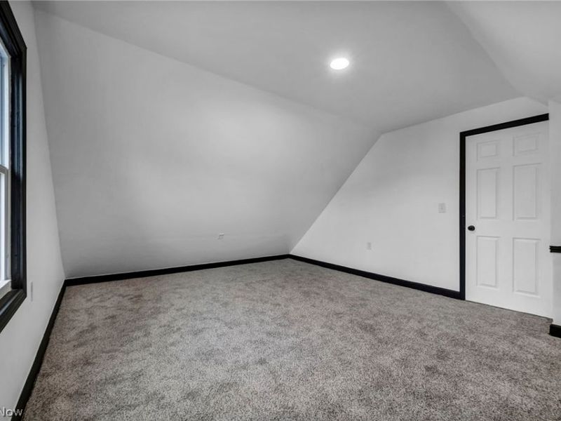 12001 Oakview Avenue, Unit UP, Cleveland, OH 44108 Photo 7