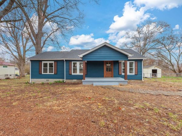 28 Mount Orange Rd , Trenton, TN 38382