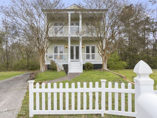 1618 Cypress Lane, Gulfport, MS 39507