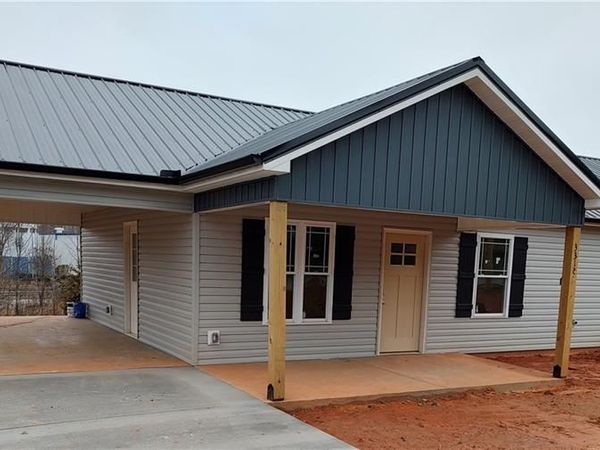 3315 New Greensboro Road , Winston-Salem, NC 27101