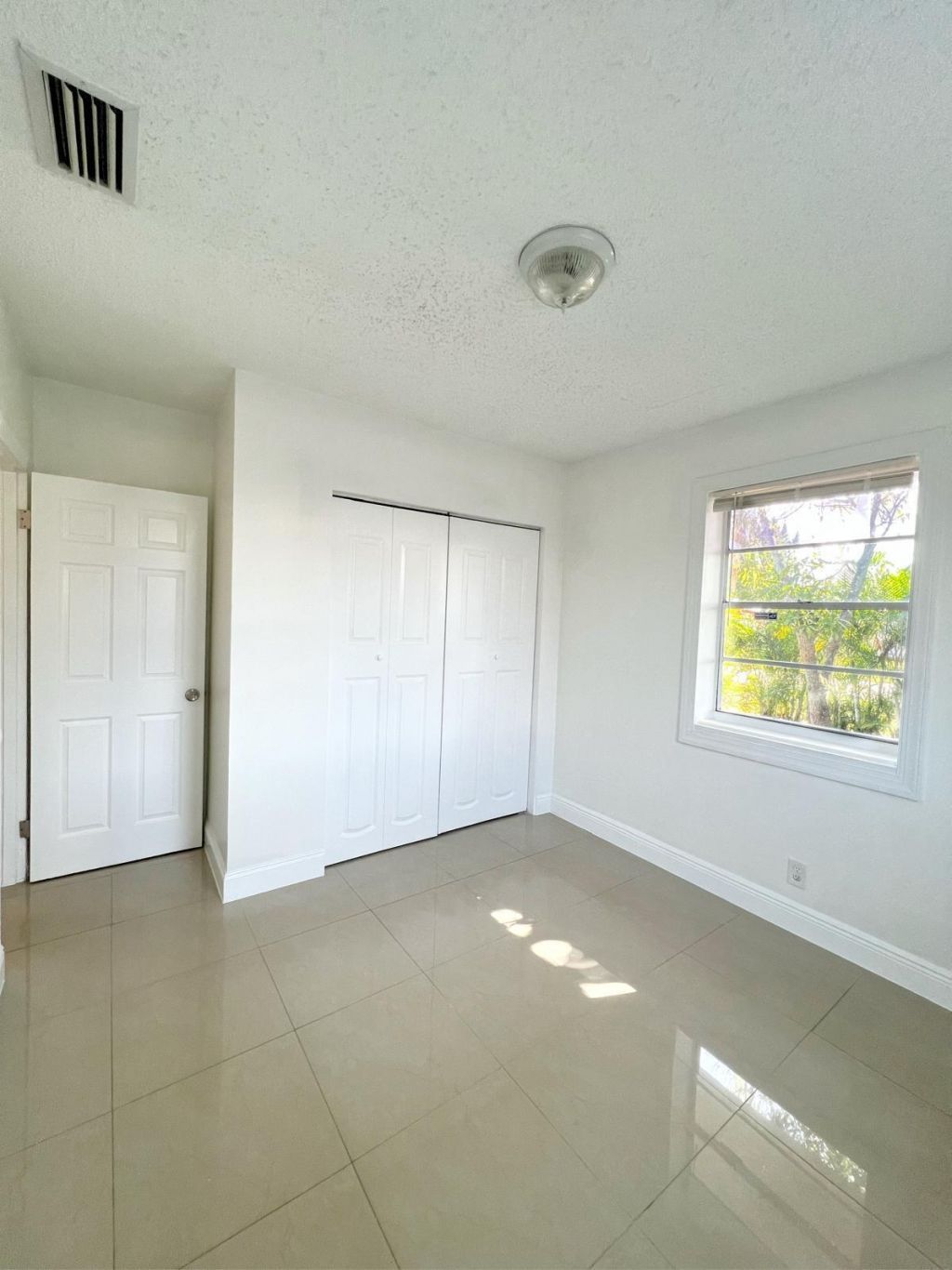 67 Tortuga Road, Palm Springs, FL 33461 Photo