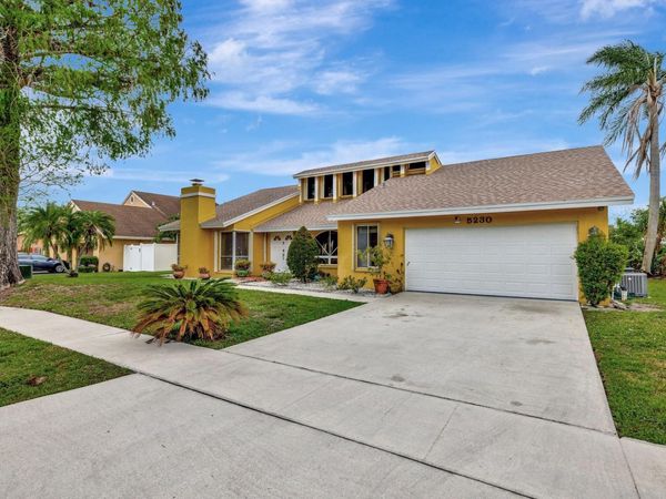 5230 NW 73rd Way, Lauderhill, FL 33319