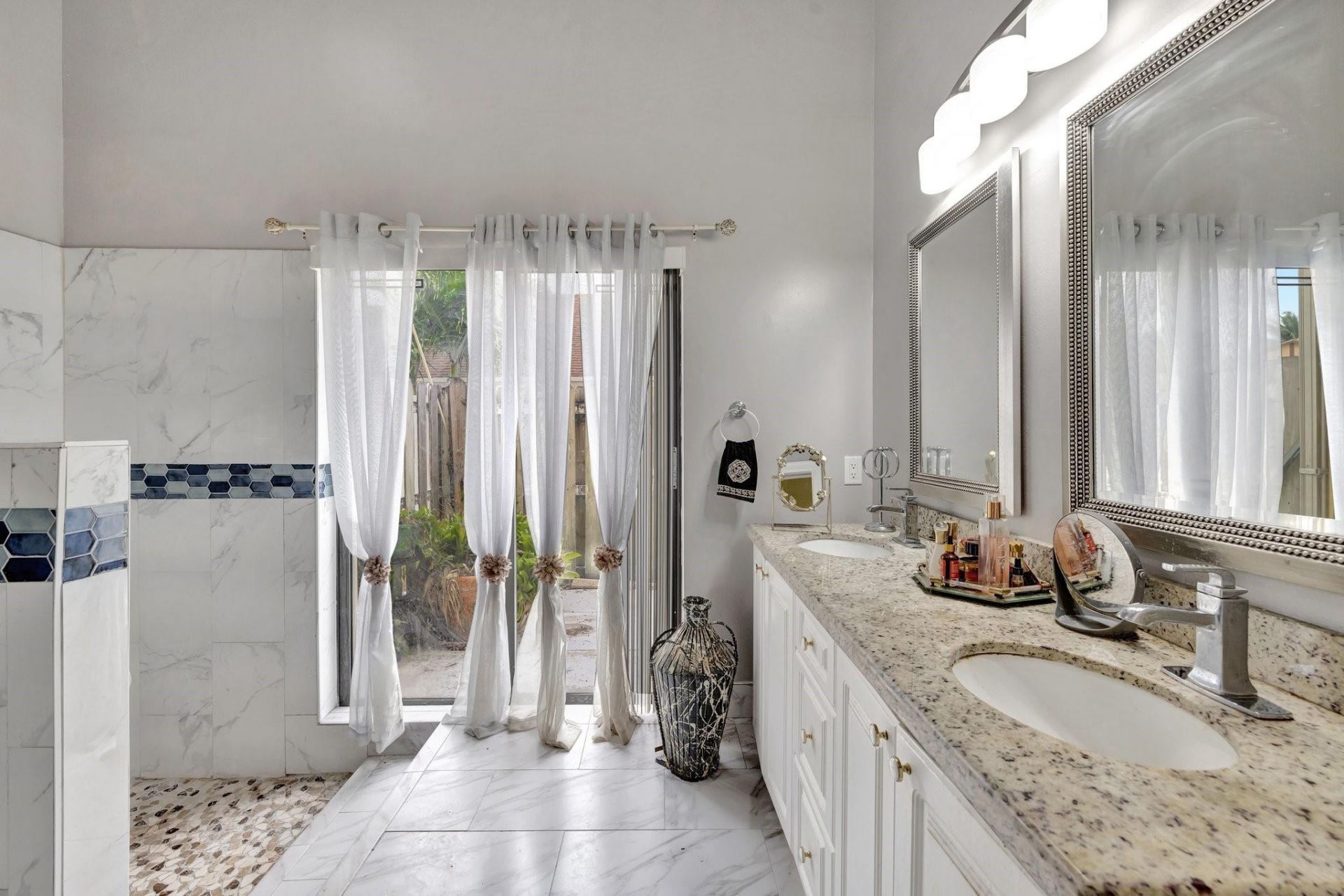 5230 NW 73rd Way, Lauderhill, FL 33319 Photo