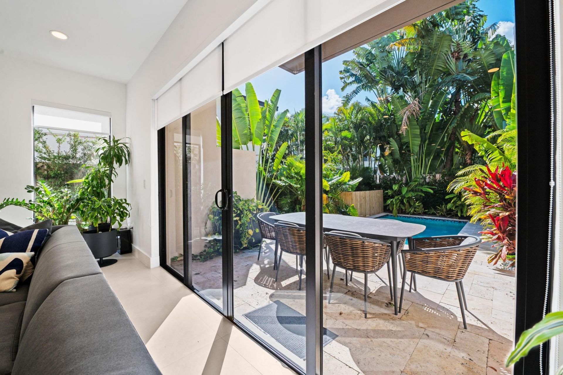 907 NE 16th Avenue, Fort Lauderdale, FL 33304 Photo